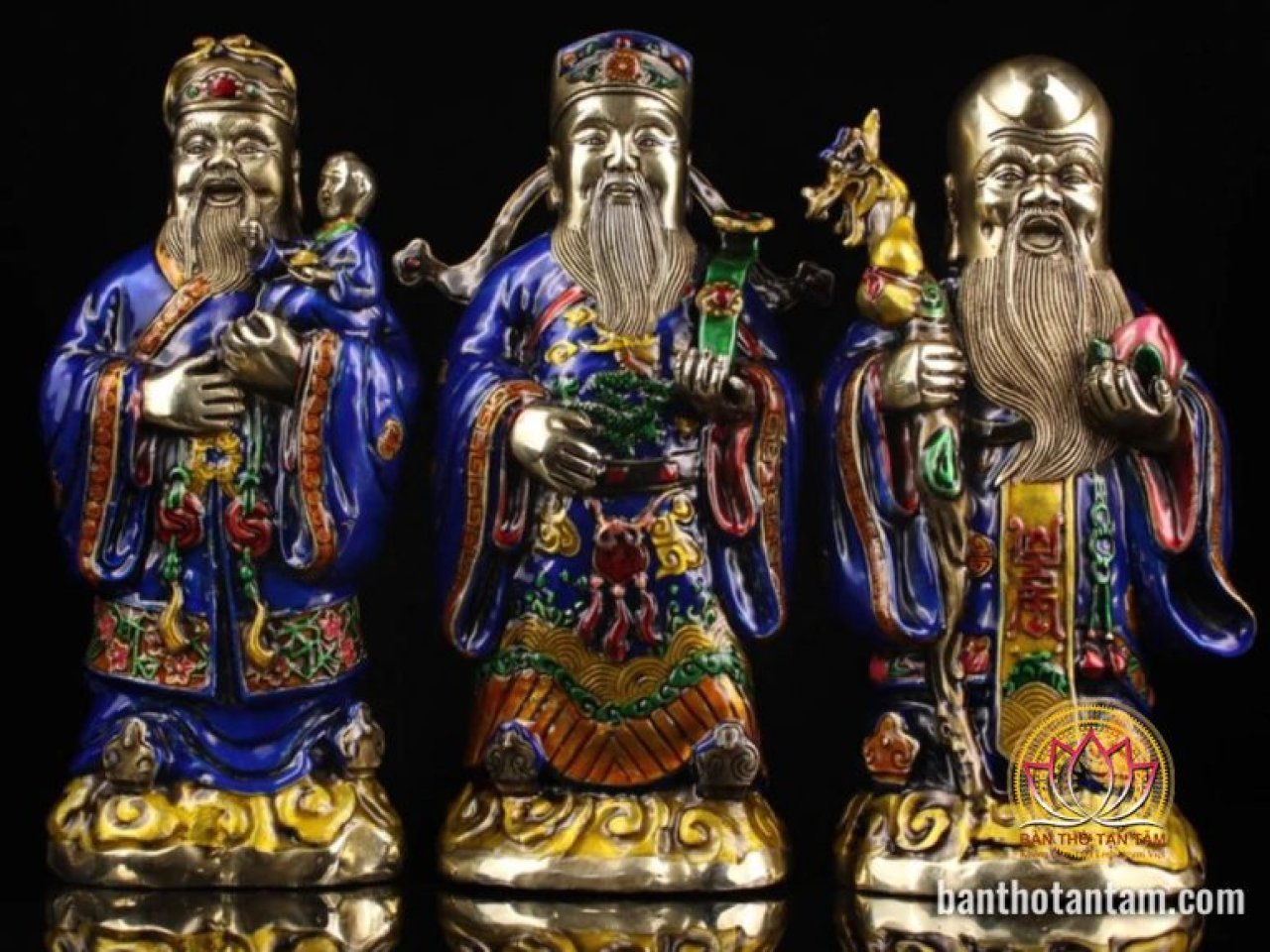 Bàn thờ thần tài có 3 ông gồm có ai, ý nghĩa, cách đặt