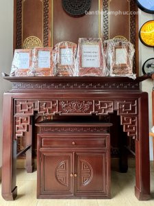Tủ Thờ Hiện Đại Gỗ Gụ – TTGU04