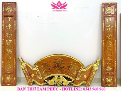 MẪU CÂU ĐỐI CUỐN THƯ TRƯNG BÀY TẠI SHOWROOM BÀN THỜ TÂM PHÚC